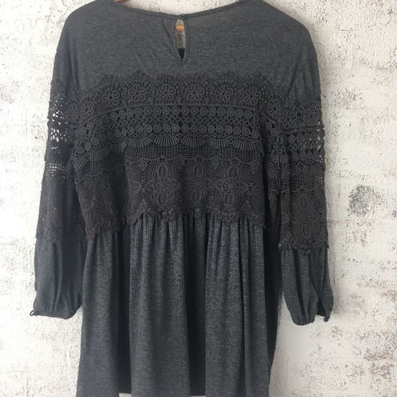 CHARCOAL CROCHET BLOUSEN SLEEVE TOP - Picture 2 of 6